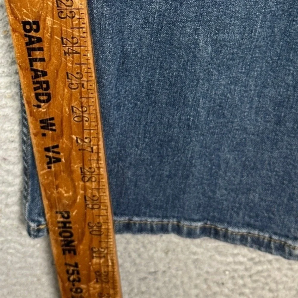 Levis 505 Jeans Mens 42X32 Blue Regular Fit Straight Leg 5 Pocket Denim Pants